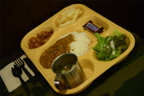 料理も本格的アーミー